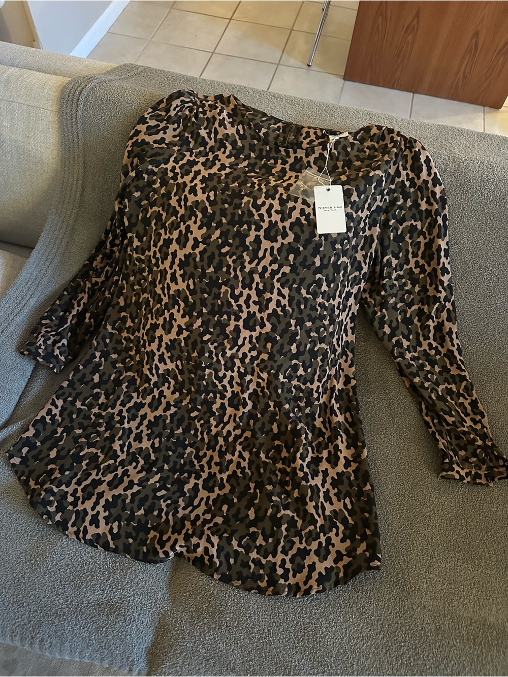 NWT Nieves Lavi NY 100% Silk Leopard Print Mini Dress Size 12 Cherokee